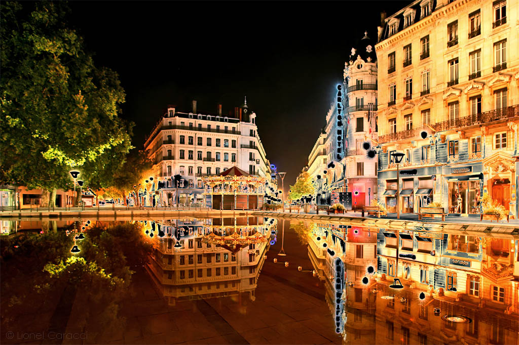 Photo Place République Lyon, et son carrousel - Photographies d'art de Lionel Caracci, Krom Galerie Lyon