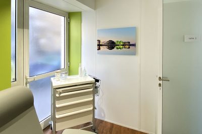 Tirage d'art « Docks de Lyon Confluence », réalisé par le photographe Lyonnais Lionel Caracci. Il expose par ailleurs son travail Photo dans sa Galerie d'art à Lyon 2.