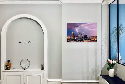 Tirage d'art « Foudre sur Lyon Part-Dieu », réalisé par le photographe Lyonnais Lionel Caracci. Il expose par ailleurs son travail Photo dans sa Galerie d'art à Lyon 2.